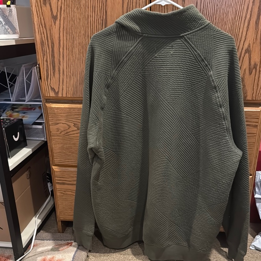 Green Mend 3 Button Sweater with Textured Knit Size XL - Picture 6 of 7